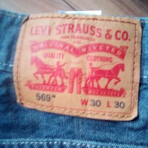 Levis Worn once, mens 30 30